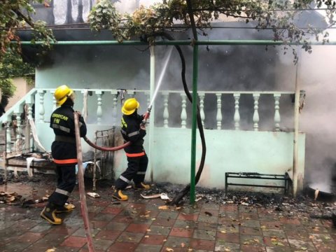 Düşmən cəbhəyanı rayonlarda yanğınlar törətdi