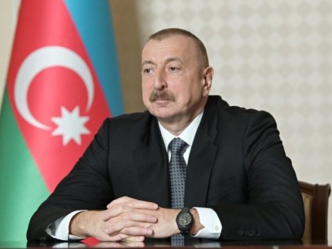 Prezidentə yazırlar: “Hər birimiz, bütün xalq Sizinlədir”