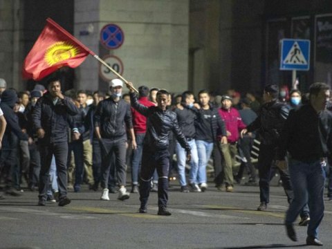 Qırğızıstanda parlament seçkilərinin nəticəsi ləğv olundu