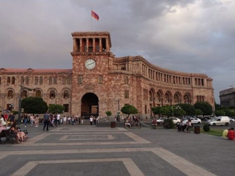 Ermənistan xarici borc tələsinə düşüb