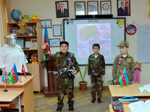 Şagirdlərdən əsgərlərə dəstək aksiyaları... - Fotolar