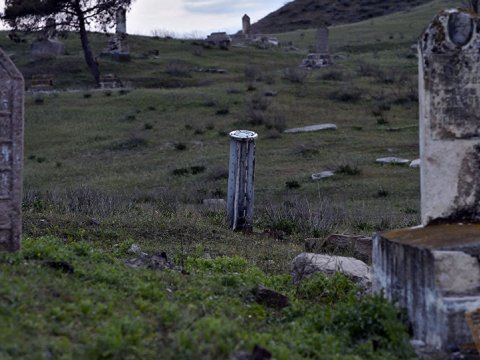 Ermənilər qəbirlərimizi təhqir edir - VANDALİZM