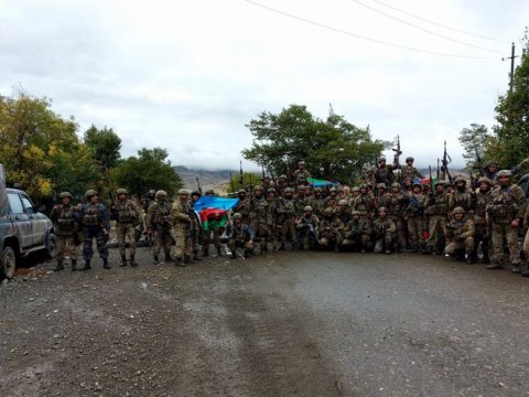 Cəbrayılın mərkəzində Azərbaycan bayrağı dalğalanır - FOTO