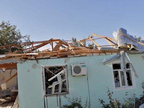 Düşmən Goranboyu atəşə tutub - polis şöbəsi və məktəb binası dağıdıldı 