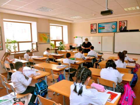 Şagirdlərin elektron yerdəyişməsi yenidən başlayır