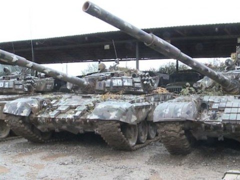 Ermənilərin daha 6 tankı ələ keçirildi - RƏSMİ