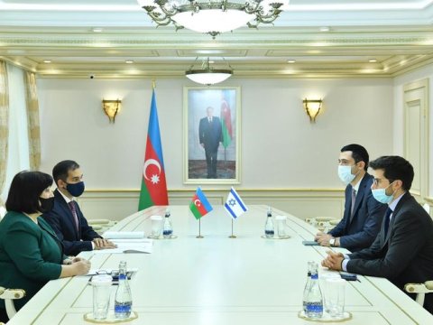 Sahibə Qafarova İsrailin Azərbaycandakı səfirini qəbul edib
