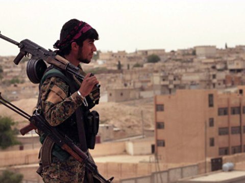 Kürd döyüşçülər Laçındadır - Rus jurnalist