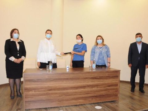 Deputat yüksək balla ali məktəblərə qəbul olunan gənclərlə görüşdü - FOTO