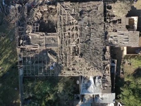 Ermənistanın Gəncəyə endirdiyi raket zərbəsinin dağıntıları - FOTOLAR