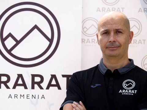 “Azərbaycan Ermənistanın yaşayış məntəqələrinə atəş açmır” - “Ararat”ın baş məşqçisi