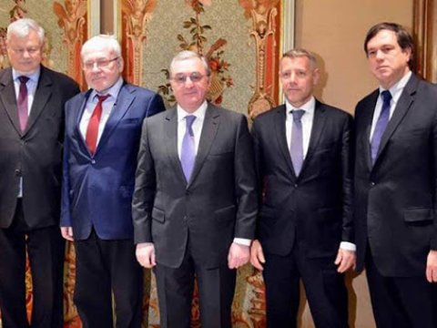 Ermənistan XİN rəhbəri həmsədrlərlə görüşdü