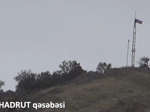 Azərbaycan bayrağı Hadrutun mərkəzində dalğalanır - VİDEO