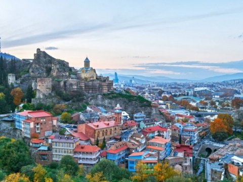 Gürcüstanda məhdudiyyətlərin tətbiqinə qərar verildi