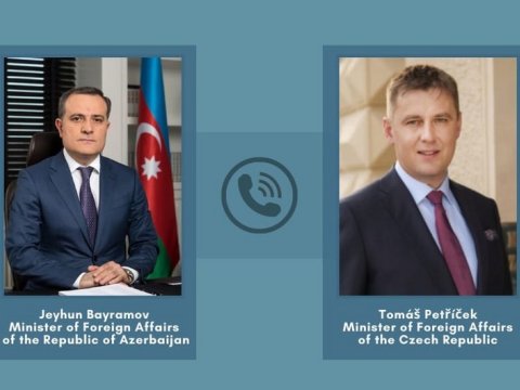 Azərbaycan və Çex XİN başçıları arasında telefon danışığı olub