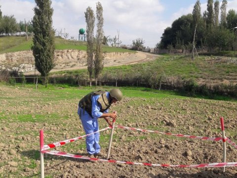 Cəbhəboyu ərazilərdə raket və mərmi qalıqları aşkarlandı - FOTO