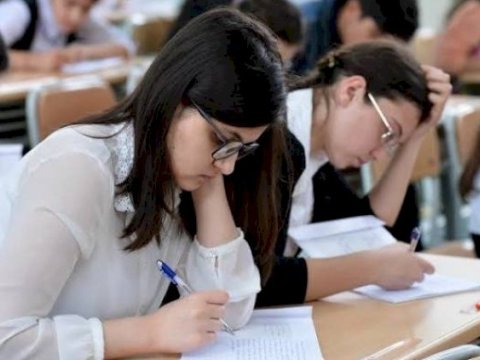Kolleclərin boş yerlərinə qəbul elan edildi