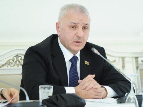 Alayarımçıq jurnalist və siyasətçinin sonu