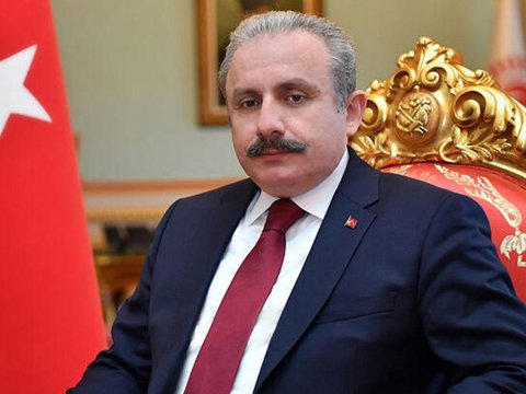 Mustafa Şentop Heydər Əliyevin məzarını, Şəhidlər xiyabanını və Bakı Türk şəhidliyini ziyarət etdi