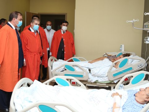 Niyazi Bayramov və Zeki Öztürk Gəncədə terrordan zərər çəkən və xəsarət alanlarla görüşüblər