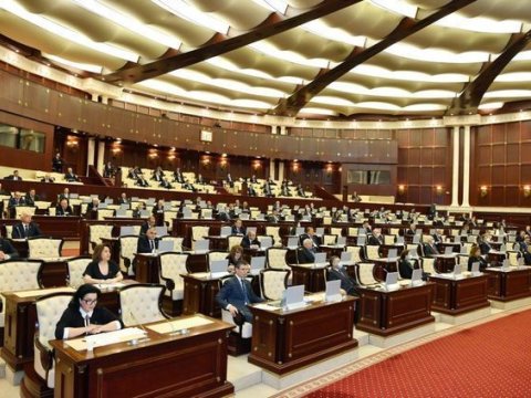 Deputatlar parlamentdə Türkiyəyə təşəkkür ediblər