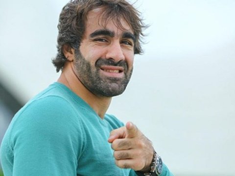 Rafael Ağayev Qarabağdakı uğurlarımızı dünyaya necə yayır?.. 