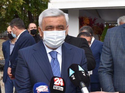 Gürcüstanda sosial layihələrə 100 milyon dollar sərmayə qoyulub - Rövnəq Abdullayev
