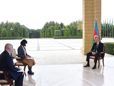 İlham Əliyev Yaponiya qəzetinə müsahibə verdi