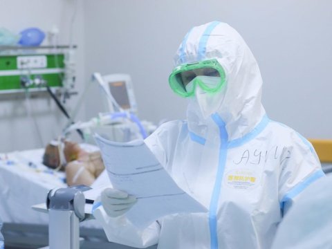 Azərbaycanda virusa yoluxma rekord həddə çatdı - 825 yoluxma, 6 ölü
