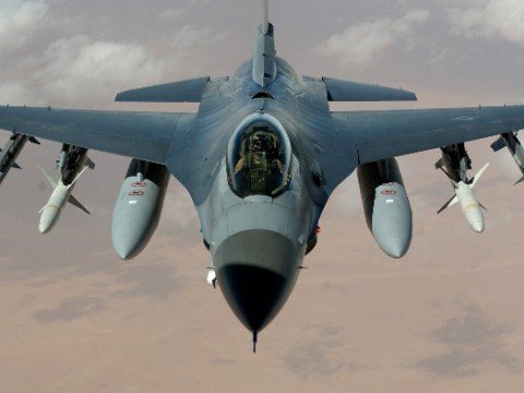 ABŞ işlənmiş F-16-larını bu ölkəyə bağışlayacaq