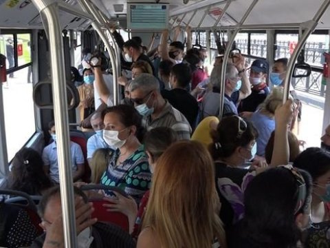 Avtobuslarda sıxlıq vətəndaşlara hansı çətinlikləri yaradır? - SORĞU