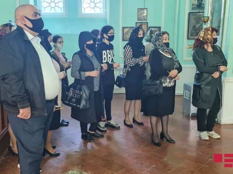Gəncədə erməni terroru nəticəsində həlak olmuş 13 yaşlı Arturla vida mərasimi keçirilir  