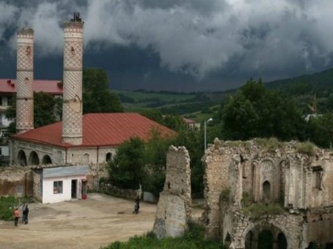 Ermənistan məğlubiyyəti ilə barışıb, rəsmi etiraf edə bilmir - Rusiyalı ekspert