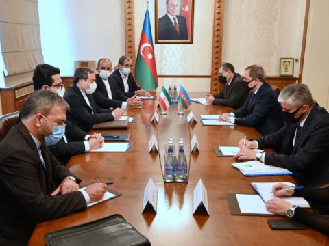 Ceyhun Bayramov İran prezidentinin xüsusi elçisi ilə görüşüb