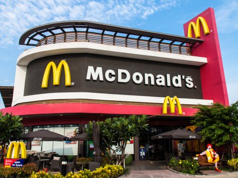 Qarabağ paylaşımına qarşı çıxan McDonalds - Deputatdan və ictimaiyyətdən Bakıdakı şirkətə ETİRAZ