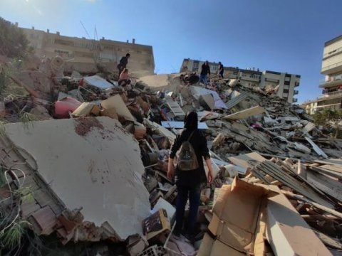 Azərbaycan İzmirdə baş vermiş zəlzələ ilə bağlı Türkiyəyə kömək təklif etdi