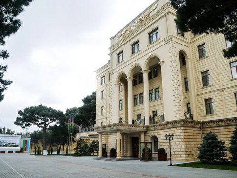 Müdafiə Nazirliyi: Düşmən yaşayış məntəqələrimizi atəşə tutur
