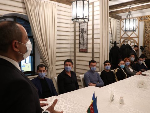 Vitse-spiker Moldovada Ermənistanın müharibə cinayətlərindən danışıb