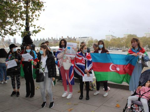  Londonda Ermənistanın müharibə cinayətinin qurbanları yad edildi - FOTO