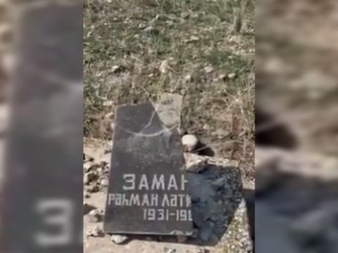 Hərbçimiz 27 il sonra Zəngilanda atasının məzarını ziyarət etdi - VİDEO