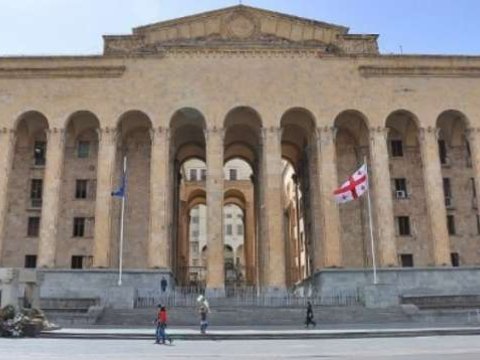 Gürcüstan müxalifəti parlamenti boykot etdi