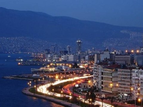 İzmirdə daha bir ZƏLZƏLƏ