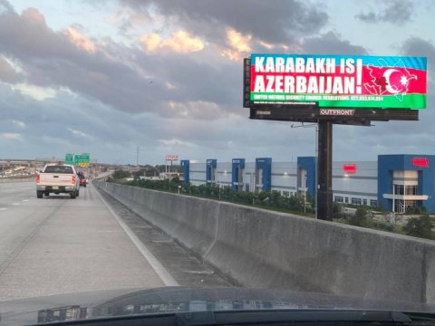ABŞ-da ermənilərin sıx yaşadığı yerlərdə “Qarabağ Azərbaycandır” lövhələri quraşdırılıb - FOTO