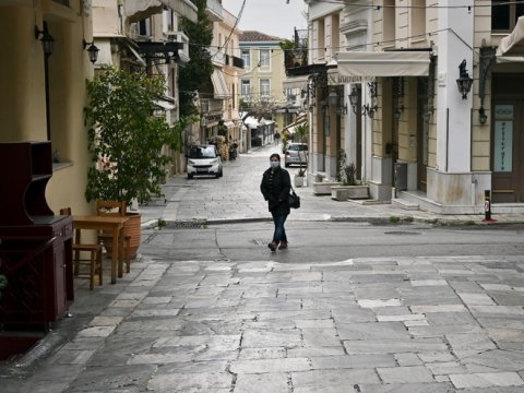 Daha bir ölkə karantin rejimini SƏRTLƏŞDİRİR