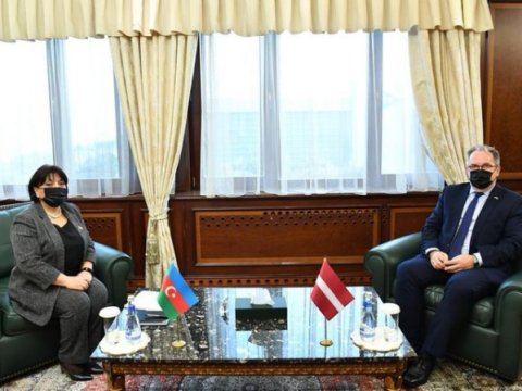 Spiker Latviya səfiri ilə görüşüb