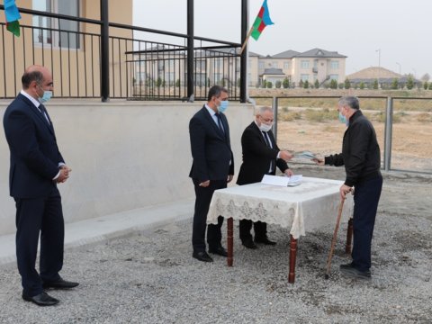 Naftalanda şəhid ailələri və müharibə əlillərinə yeni evlər verildi