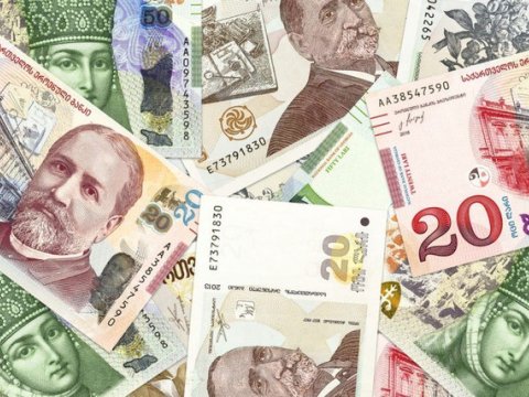 Lari kəskin ucuzlaşdı