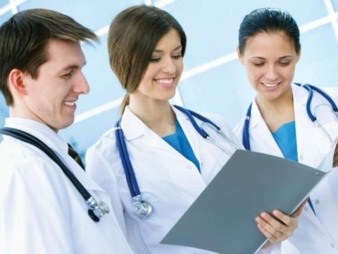 Koronavirusla mübarizə aparan tibb işçilərinə 13,8 milyon manat əlavə ödənilib