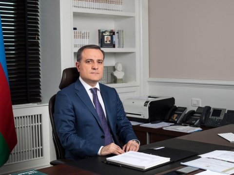 Tvitter-də Ceyhun Bayramovun adına saxta hesab açılıb