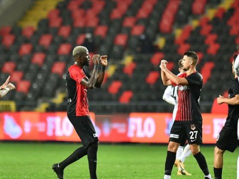 “Beşiktaş” uduzdu